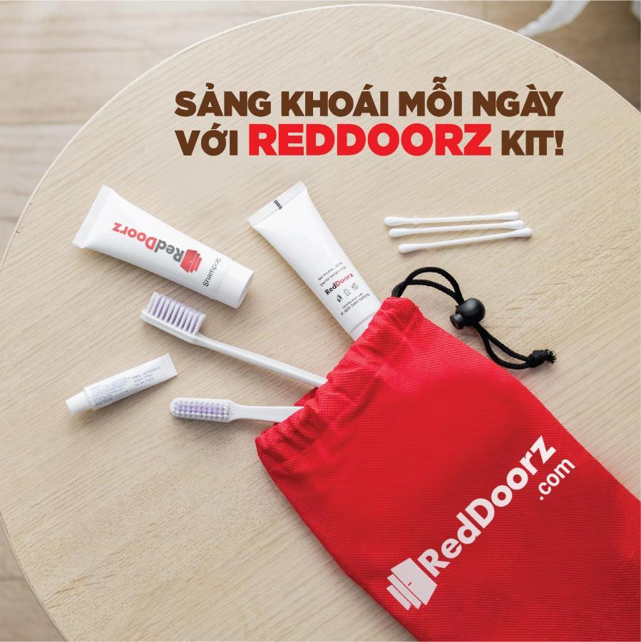 Khách sạn Reddoorz Near Fv Hospital 2 TP. Hồ Chí Minh
